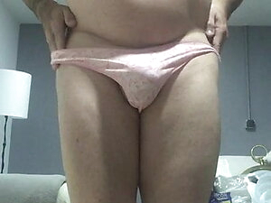 Sissyruf and her pretty pink pantyhose and panties