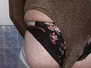 Crossdresser cum