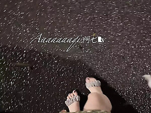 Transvestite Ah Qi "One Step, One Moonlight"