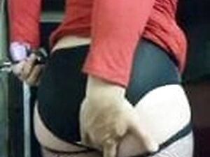 Cumhungry sissy trying her best to show off